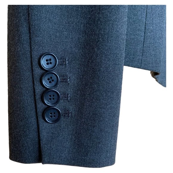 Ann Taylor - Notched One Button Blazer in Seasonless Stretch \ Size 2 - Picture 5 of 7